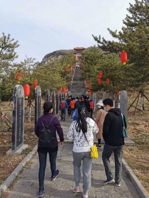 免門票首日 玨山景區接待游客有序見成效，游覽管理成亮點